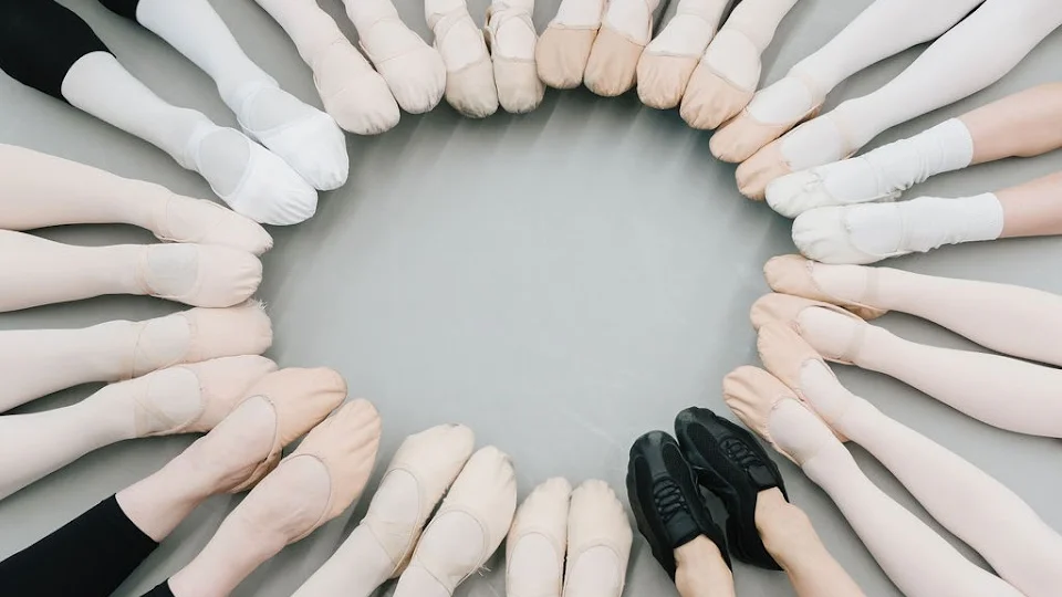 Dilek Taptik School of Dance (DT DANCE)