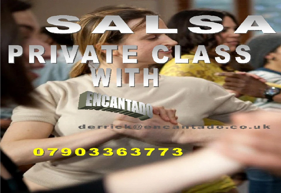 Salsa private class with people dancing