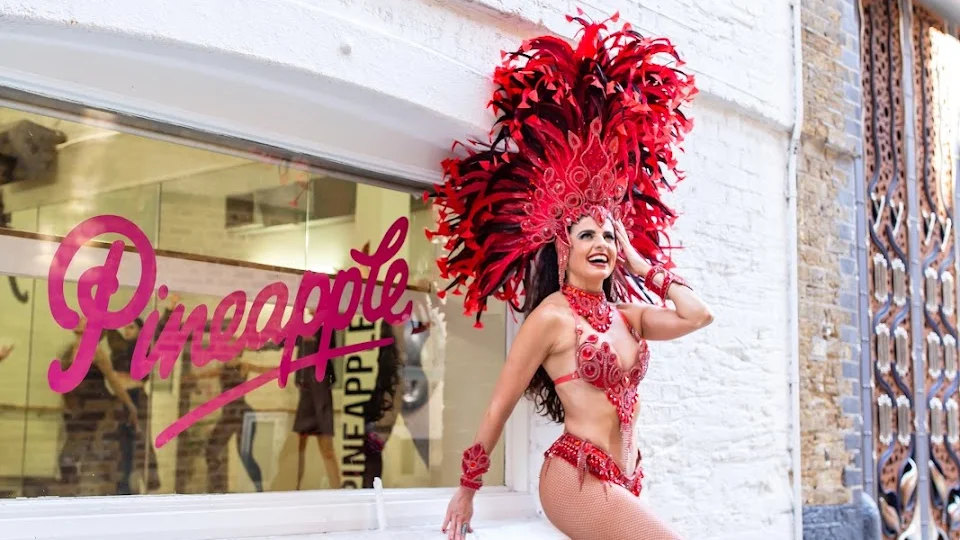 Samba de Rainha | Brazilian Samba Dance & Entertainment London dance studio in Westminster