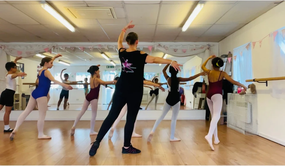 Ballet class in a dance studio with students