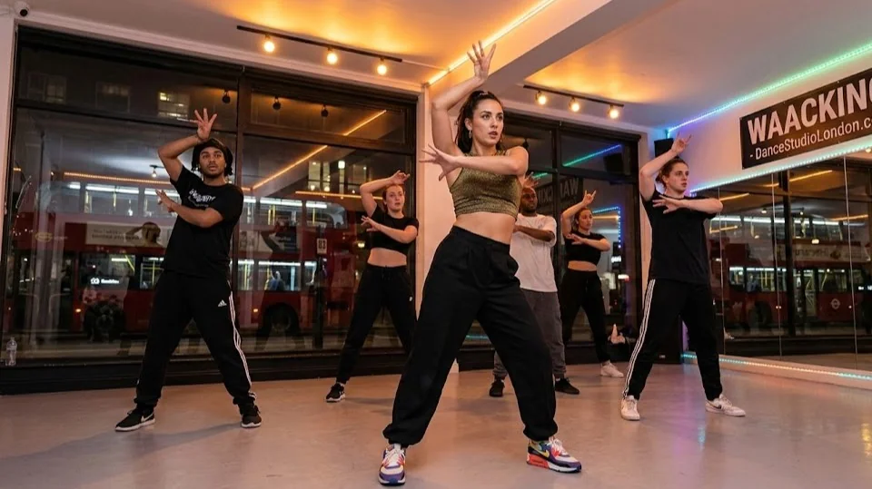 Waacking dance classes in London